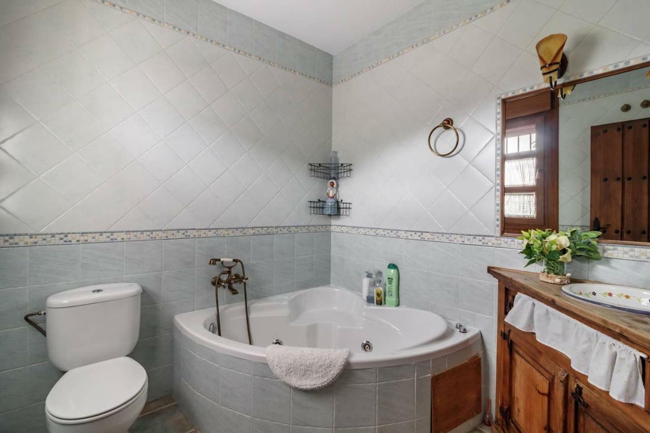 Encantadora Casa Con Piscina Privada Y Chimenea Padul Exterior foto
